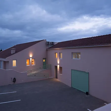 Apartment Marta - Garca Real *